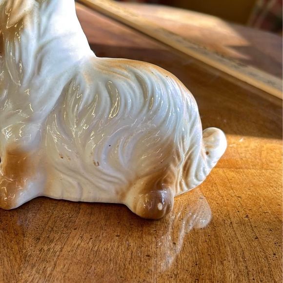 Vintage Kitten Cat Ceramic Figurine Blue Eyes home decor Kitschy Home Decor - Picture 2 of 5